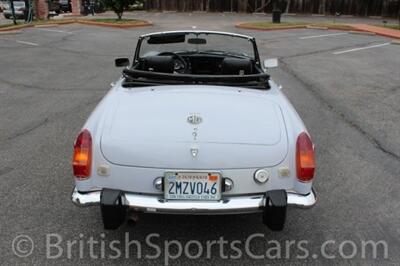 1974 MG MGB   - Photo 7 - San Luis Obispo, CA 93401