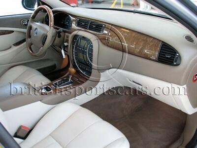 2003 Jaguar S-Type 4.2   - Photo 18 - San Luis Obispo, CA 93401