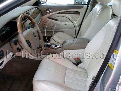 2003 Jaguar S-Type 4.2   - Photo 12 - San Luis Obispo, CA 93401