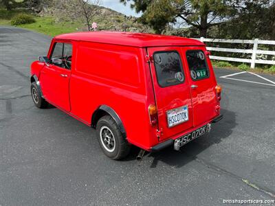 1972 MINI Van   - Photo 4 - San Luis Obispo, CA 93401