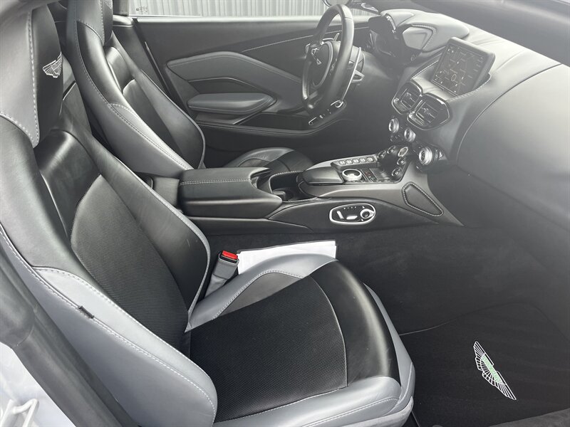 2021 Aston Martin Vantage   - Photo 13 - Indianapolis, IN 46268