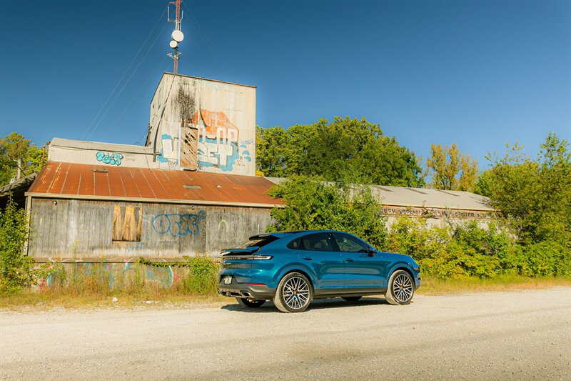 2025 Porsche Cayenne Coupe - Photo 27 - Indianapolis, IN 46268