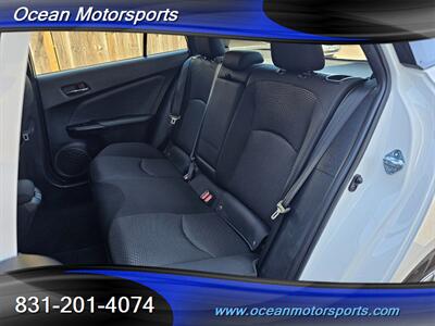 2022 Toyota Prius LE   - Photo 6 - Santa Cruz, CA 95060