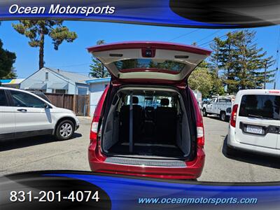 2016 Chrysler Town & Country Touring  **3RD ROW SEATING*LOADED**   - Photo 15 - Santa Cruz, CA 95060