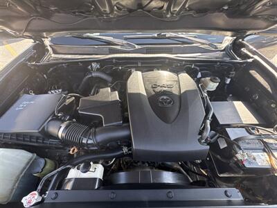 2017 Toyota Tacoma SR5 V6   - Photo 22 - Dallas, TX 75247