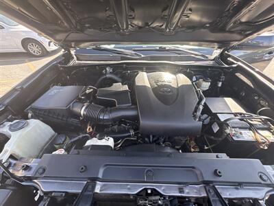 2017 Toyota Tacoma SR5 V6   - Photo 21 - Dallas, TX 75247