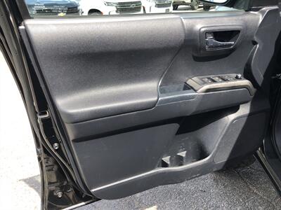 2017 Toyota Tacoma TRD Off-Road   - Photo 25 - Dallas, TX 75247