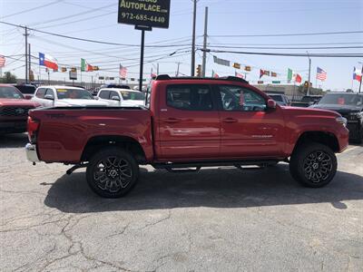 2022 Toyota Tacoma SR5   - Photo 3 - Dallas, TX 75247