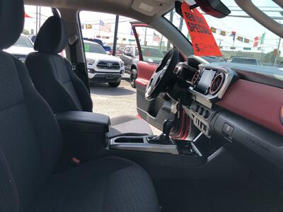2022 Toyota Tacoma SR5   - Photo 33 - Dallas, TX 75247