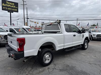 2017 Ford F-250 XL   - Photo 10 - Dallas, TX 75247
