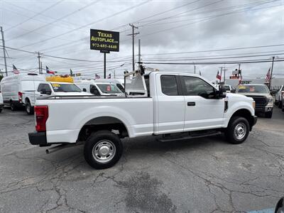 2017 Ford F-250 XL   - Photo 11 - Dallas, TX 75247