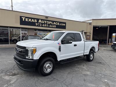 2017 Ford F-250 XL   - Photo 2 - Dallas, TX 75247