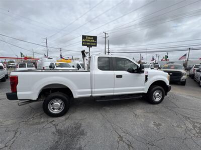 2017 Ford F-250 XL   - Photo 12 - Dallas, TX 75247