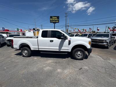 2017 Ford F-250 XL   - Photo 10 - Dallas, TX 75247