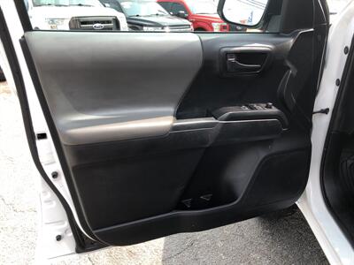 2021 Toyota Tacoma SR5 - Photo 15 - Dallas, TX 75247