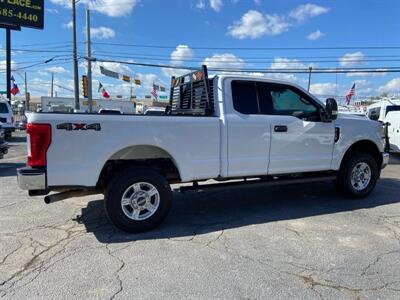 2017 Ford F-250 XLT   - Photo 11 - Dallas, TX 75247