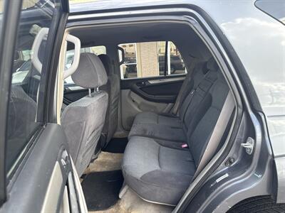 2005 Toyota 4Runner SR5   - Photo 12 - Dallas, TX 75247