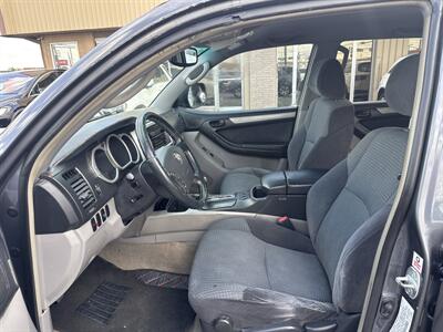 2005 Toyota 4Runner SR5   - Photo 13 - Dallas, TX 75247