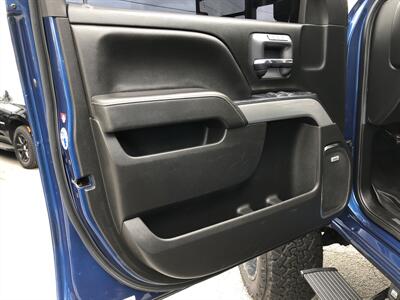 2019 Chevrolet Silverado 2500 LTZ - Photo 17 - Dallas, TX 75247
