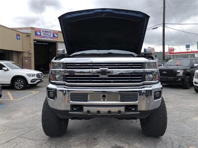 2019 Chevrolet Silverado 2500 LTZ - Photo 3 - Dallas, TX 75247