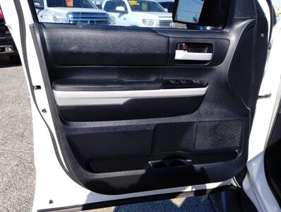 2018 Toyota Tundra SR5   - Photo 17 - Dallas, TX 75247