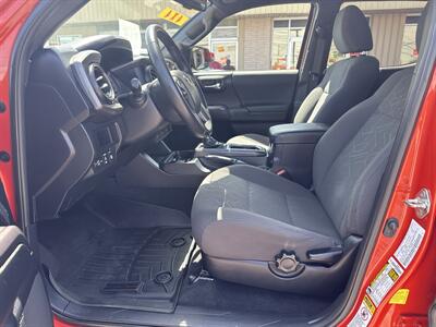 2017 Toyota Tacoma TRD Sport   - Photo 12 - Dallas, TX 75247