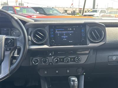 2017 Toyota Tacoma TRD Sport   - Photo 14 - Dallas, TX 75247