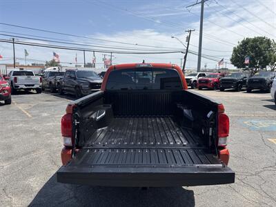 2017 Toyota Tacoma TRD Sport   - Photo 5 - Dallas, TX 75247