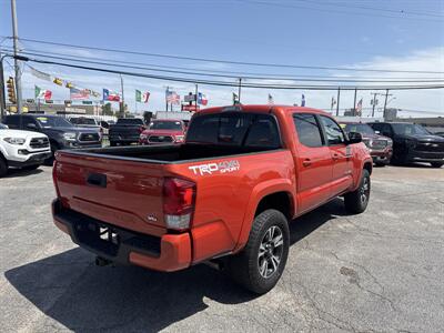 2017 Toyota Tacoma TRD Sport   - Photo 6 - Dallas, TX 75247