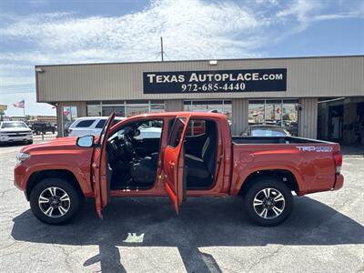 2017 Toyota Tacoma TRD Sport   - Photo 10 - Dallas, TX 75247