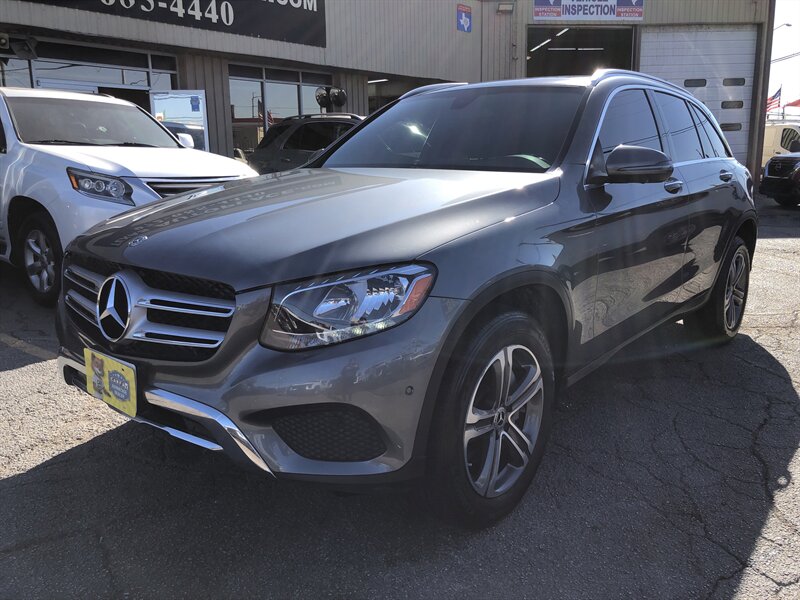 2019 Mercedes-Benz GLC GLC 300   - Photo 1 - Dallas, TX 75247