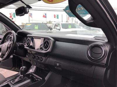 2016 Toyota Tacoma TRD Sport   - Photo 28 - Dallas, TX 75247