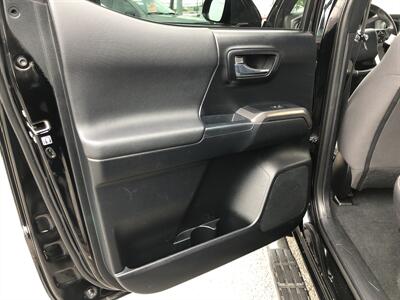 2016 Toyota Tacoma TRD Sport   - Photo 16 - Dallas, TX 75247