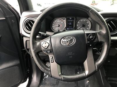 2016 Toyota Tacoma TRD Sport   - Photo 17 - Dallas, TX 75247