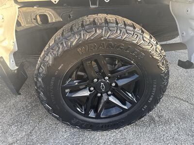 2023 Chevrolet Silverado 1500 LT Trail Boss   - Photo 27 - Dallas, TX 75247