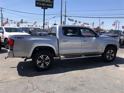 2016 Toyota Tacoma SR5 V6 - Photo 4 - Dallas, TX 75247