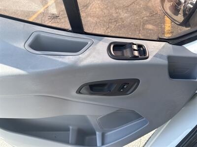 2018 Ford Transit 250   - Photo 18 - Dallas, TX 75247