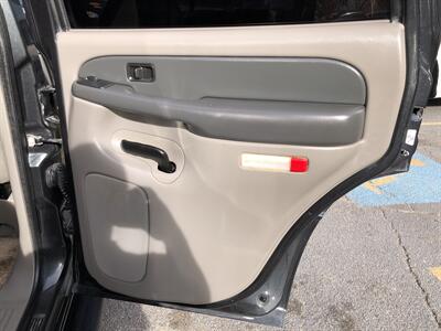 2003 GMC Yukon SLE - Photo 26 - Dallas, TX 75247