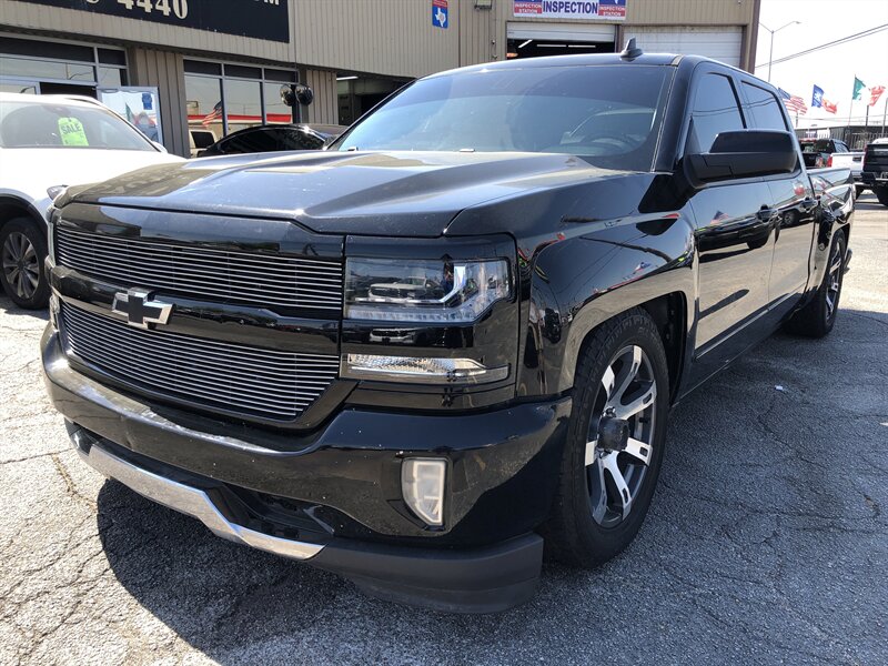 2018 Chevrolet Silverado 1500 LT   - Photo 1 - Dallas, TX 75247