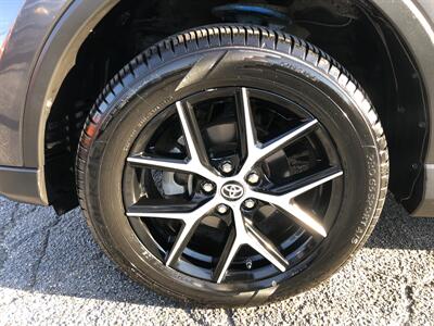 2017 Toyota RAV4 SE   - Photo 23 - Dallas, TX 75247