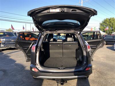 2017 Toyota RAV4 SE   - Photo 41 - Dallas, TX 75247