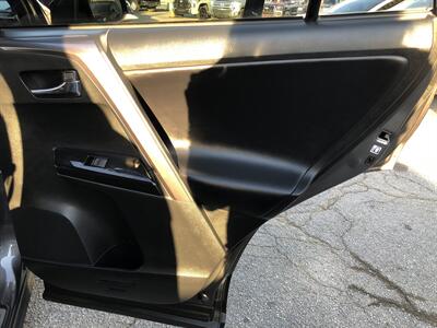 2017 Toyota RAV4 SE   - Photo 47 - Dallas, TX 75247