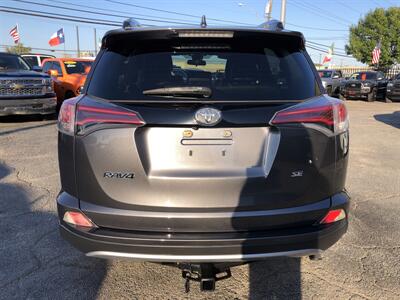 2017 Toyota RAV4 SE   - Photo 30 - Dallas, TX 75247