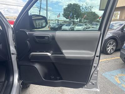 2020 Toyota Tacoma SR5 - Photo 16 - Dallas, TX 75247
