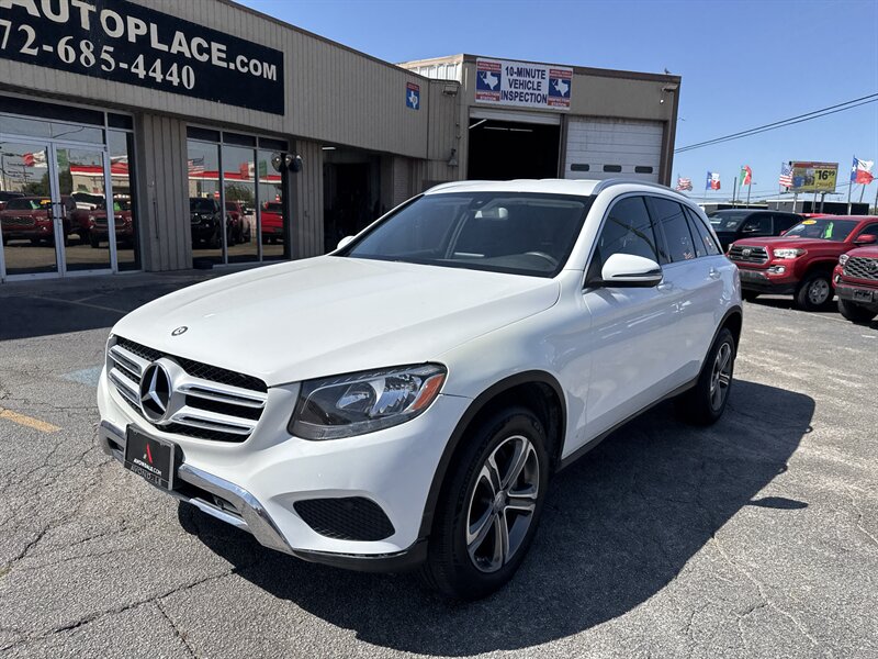 2016 Mercedes-Benz GLC GLC 300   - Photo 1 - Dallas, TX 75247