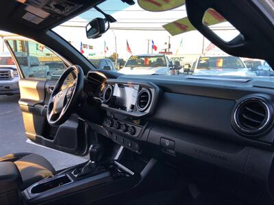 2017 Toyota Tacoma TRD Sport   - Photo 37 - Dallas, TX 75247