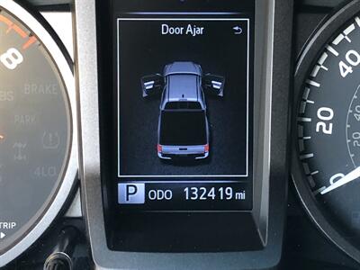 2017 Toyota Tacoma TRD Sport   - Photo 16 - Dallas, TX 75247