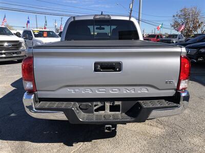 2017 Toyota Tacoma TRD Sport   - Photo 8 - Dallas, TX 75247