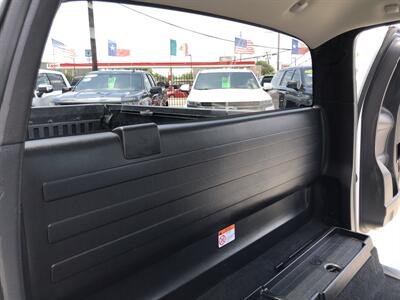 2019 Toyota Tacoma SR   - Photo 38 - Dallas, TX 75247