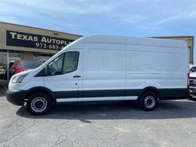 2018 Ford Transit 250   - Photo 14 - Dallas, TX 75247